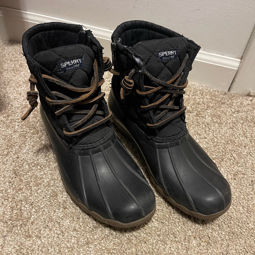Sperry Top-Sider Saltwater Youth Girls Duck Boots w Quilted Top - Black - US 1